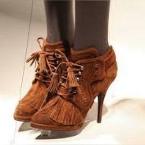 Givenchy Nubuck Suede lace-up ankle boot 38.5